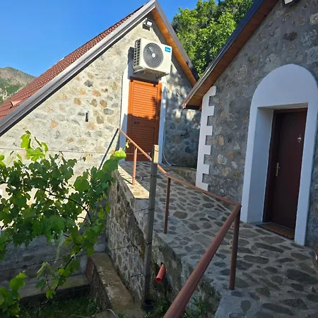Lika Guest house Shkoze (Shkoder)